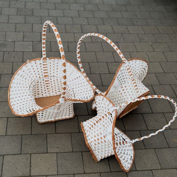 кошики для оформлення букетів з ротангу  ФН-130 фото