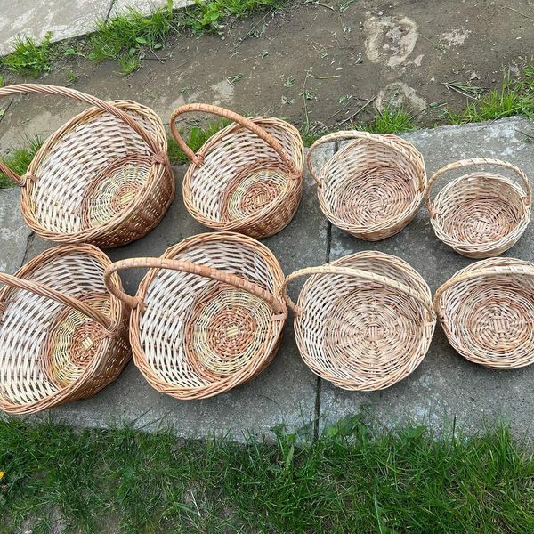 Набір круглих кошиків з лози (8 шт) &mdash; плетені корзини для декору, флористики та зберігання ФН-003 фото